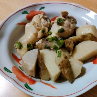 鶏手羽元と里芋とごぼうの煮物